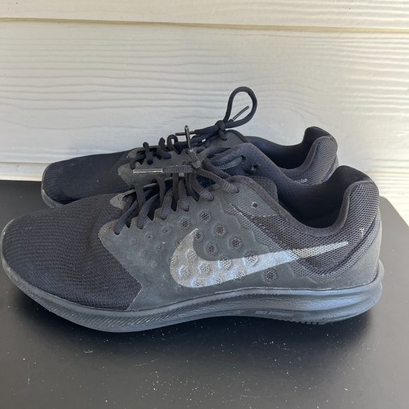 Nike Men's Downshifter 7 Running Shoes Sneakers Size 10 Style 852459-001 - Picture 6 of 13